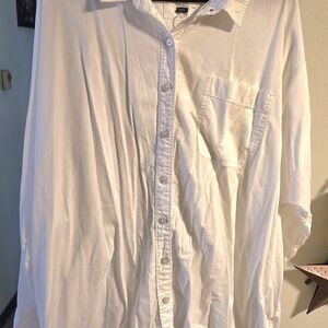 Womans Large White Button-Down Shirt - Classic Collared Shirt